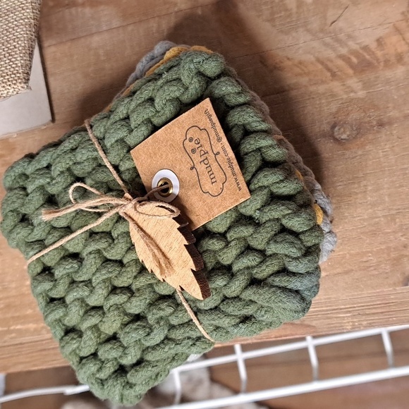 Boutique Boho Mud Pie set of 4 Woven Macrame Crochet Knit Coasters NWT - Picture 2 of 4